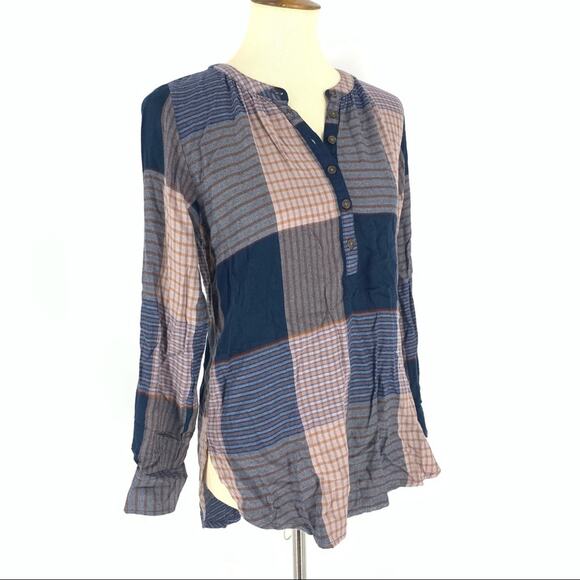 Universal Thread Blue Plaid V-Neck Blouse Pullover Women's Size XS NWT - Picture 4 of 6